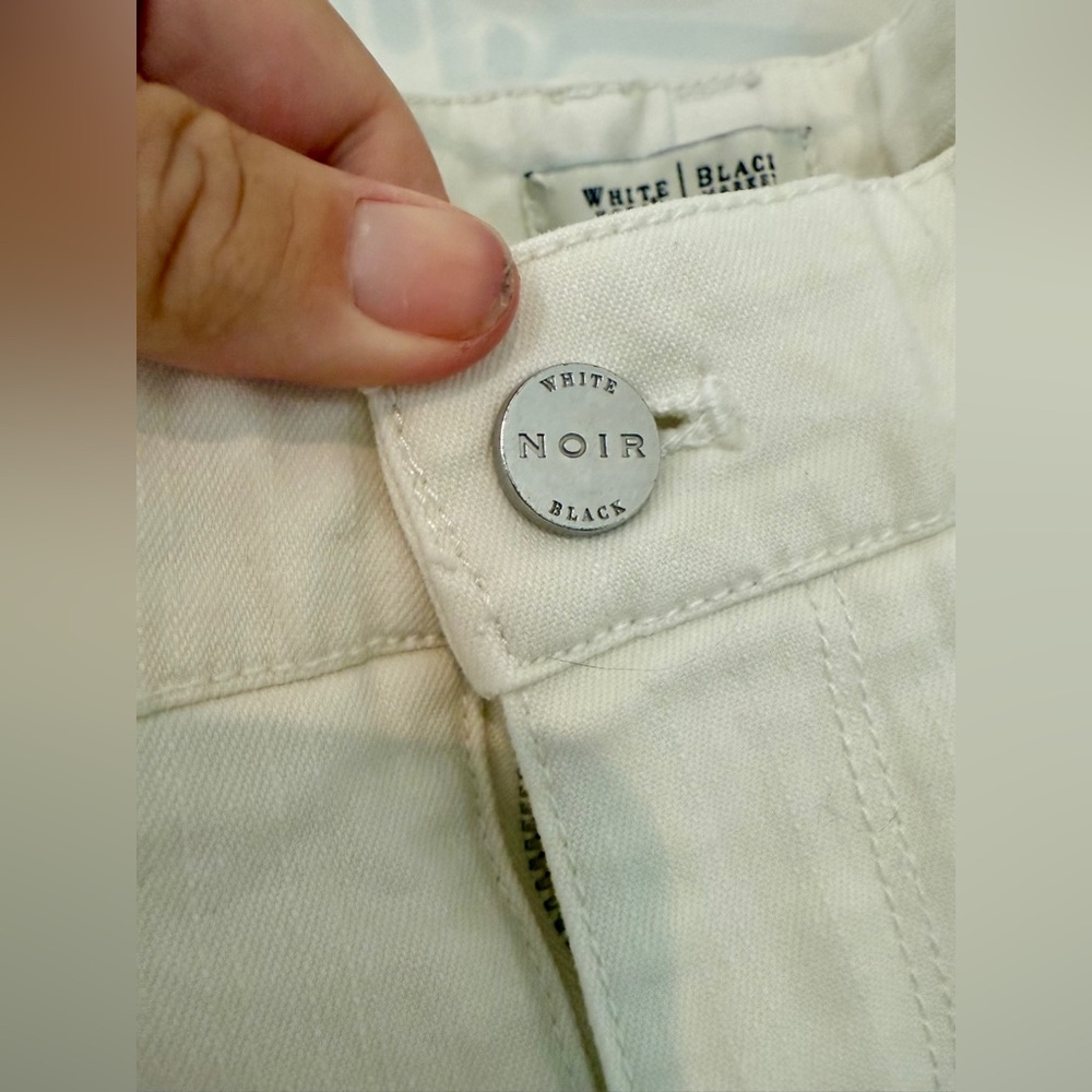 White House Black Market Noir Cut White Women's Jeans Size 12 - Picture 2 of 12